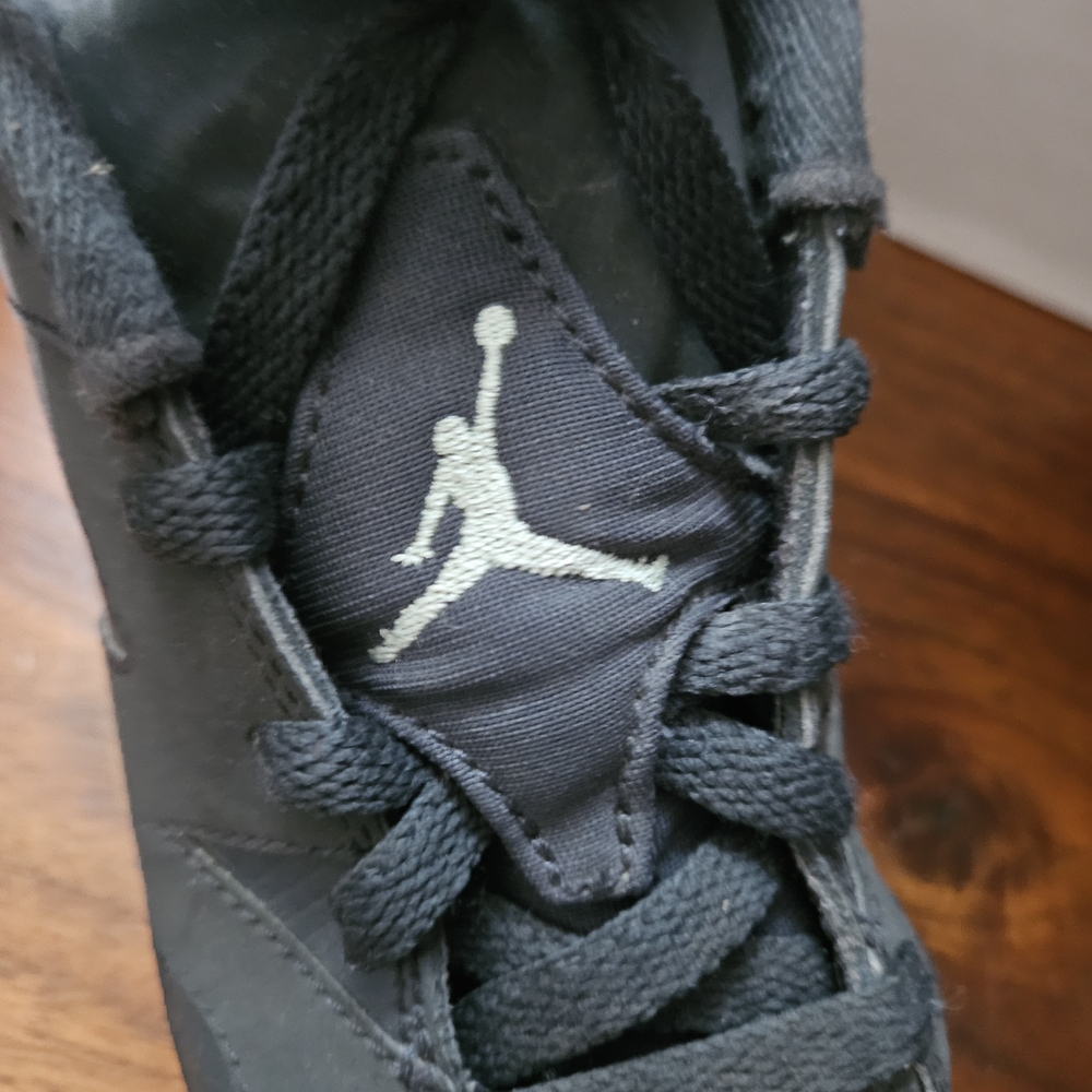 Jordan Kids Sneakers Dark Grey with Teal Sz. 2.5Y